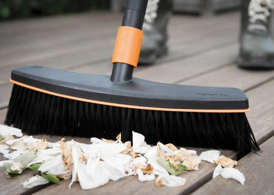 Fiskars QuikFit Шүүр