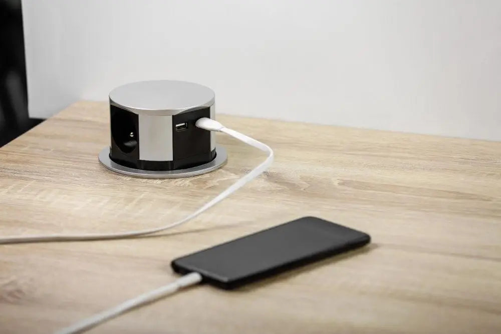 GTV Уртасгагч залгуур ширээний, босоо - USB оролттой