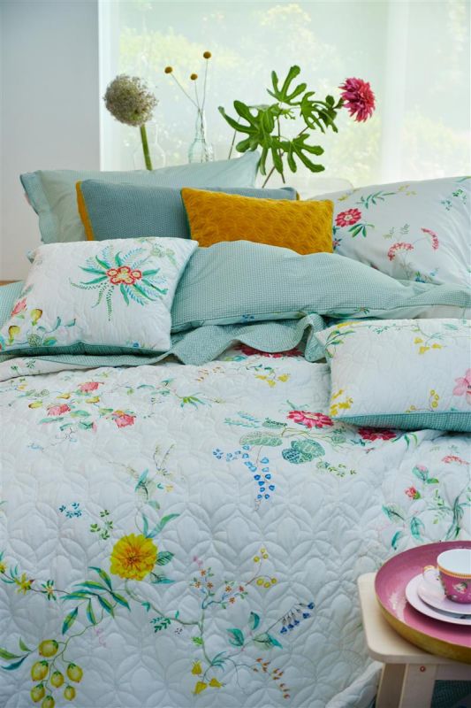 PIP Fleur Grandeur Quilt White